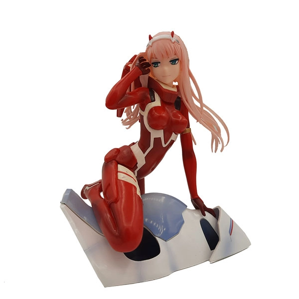 فیگور زیرو تو کاستوم خلبانی قرمز سری دارلینگ